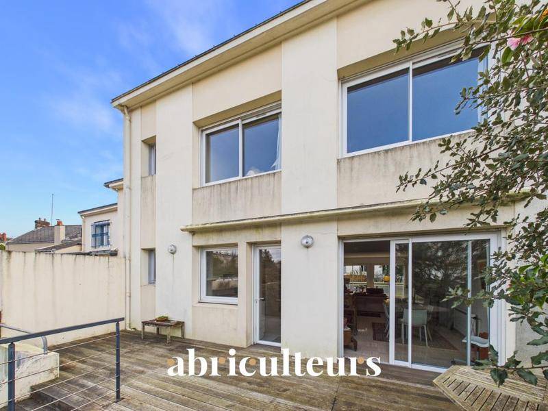 Image de l'annonce Très grande maison - Jardin - Avennue…
