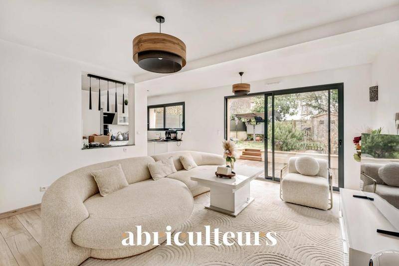 Image de l'annonce Maison contemporaine – 122,64 m² – 6…