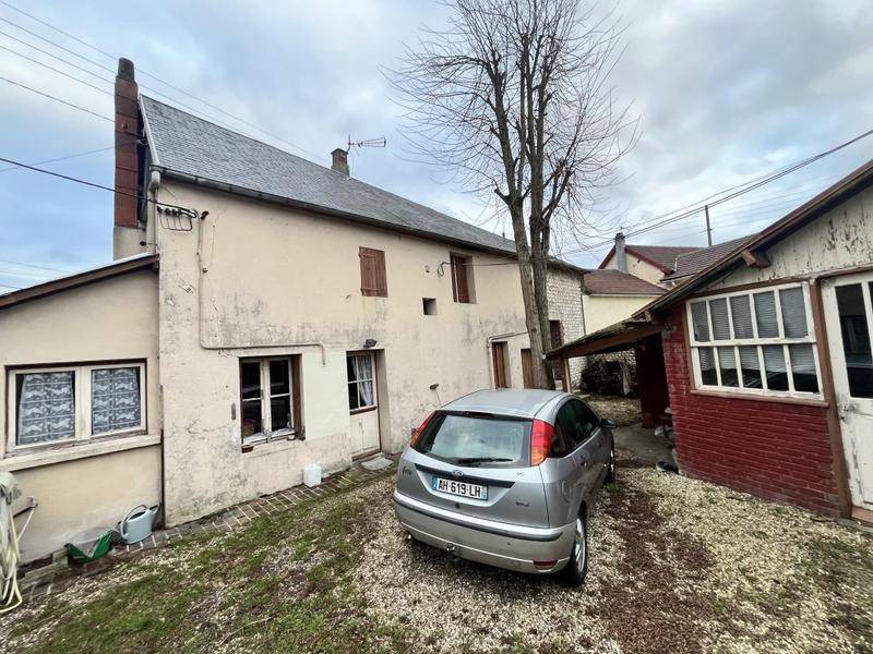Image de l'annonce Appartement, vitrine et ateliers ( à rénover)