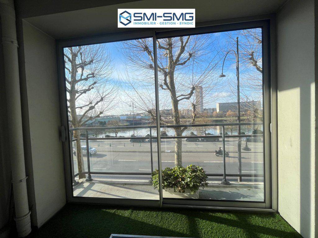 Image de l'annonce F2 bis de 75.51m² HALLE AUX TOILES…