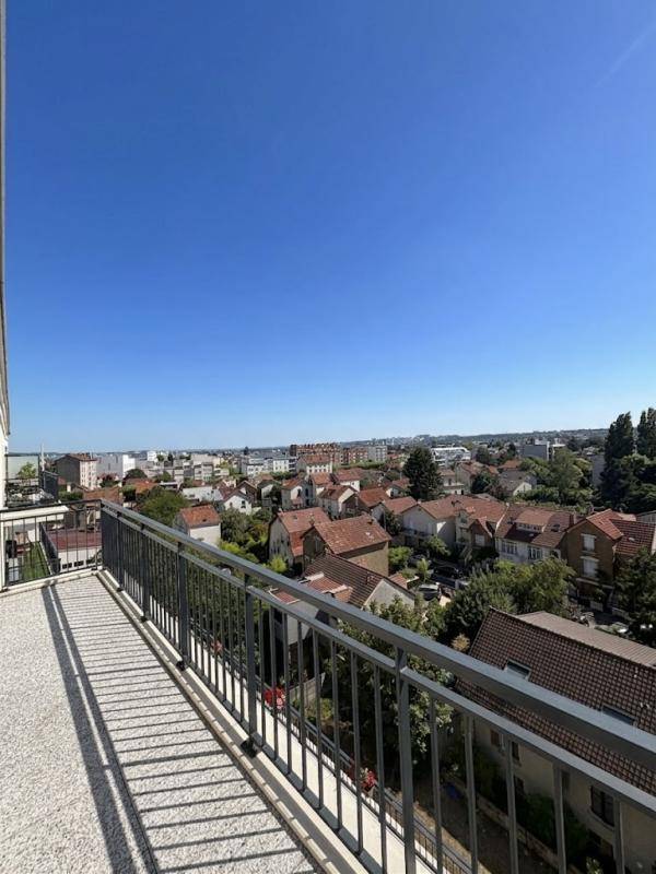 Image de l'annonce 5 PIECES EN DERNIER ETAGE AVEC TERRASSE
