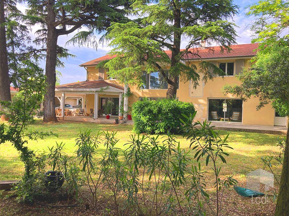 Image de l'annonce MONTELIMAR, maison 250 m2 avec piscine