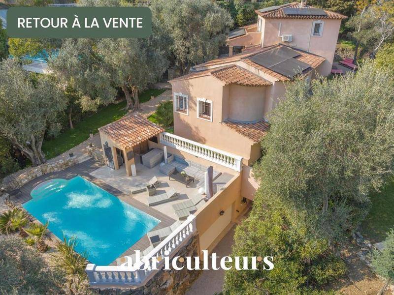 Image de l'annonce Villa d'exception 313m2 aperçu mer, autonome en…