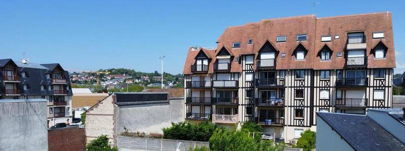 Image de l'annonce Deauville Centre – Élégant appartement avec extérieur…