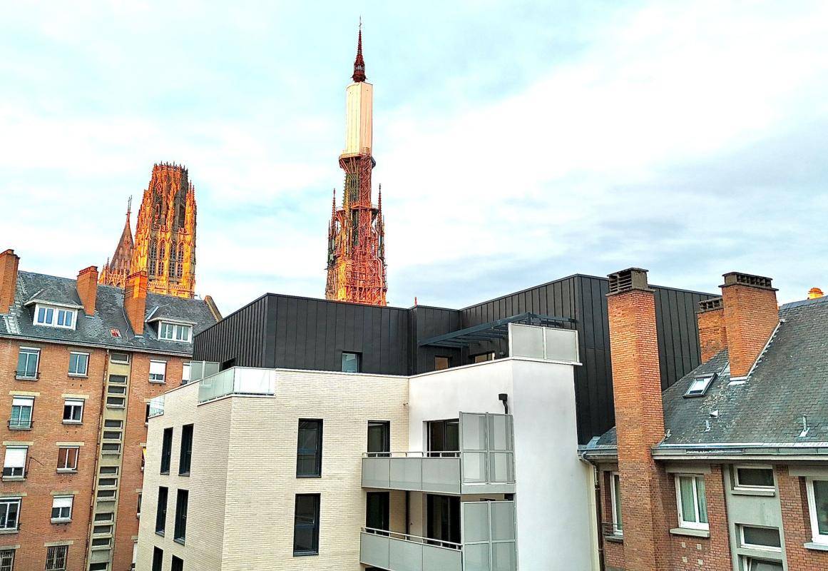 Image de l'annonce Cathédrale : T4 de standing balcon 13m2…