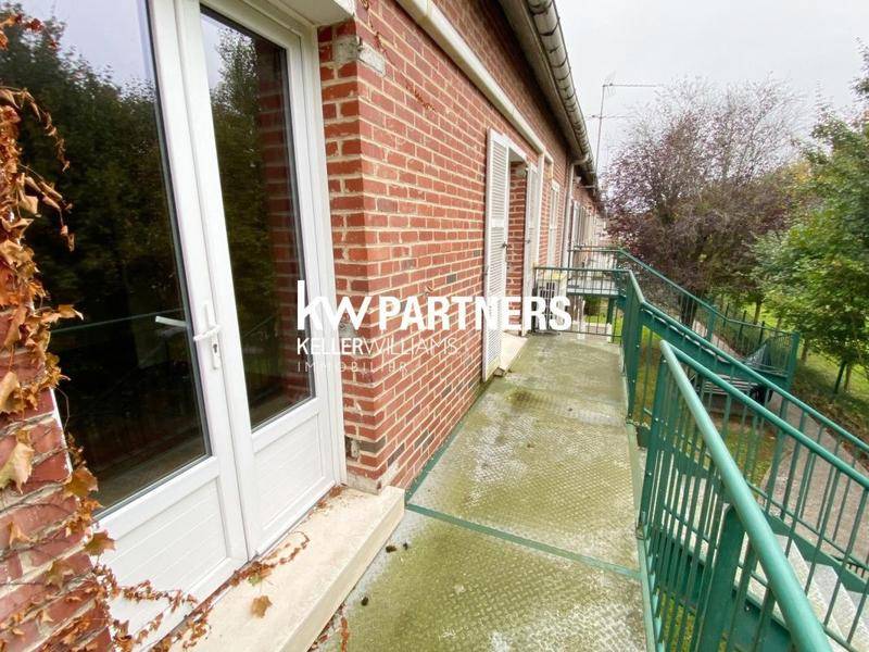 Image de l'annonce Immeuble (918 m²) en vente à COMBS…