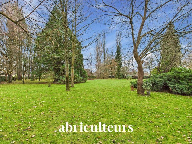 Image de l'annonce Maison avec parc arboré - 260 m²…
