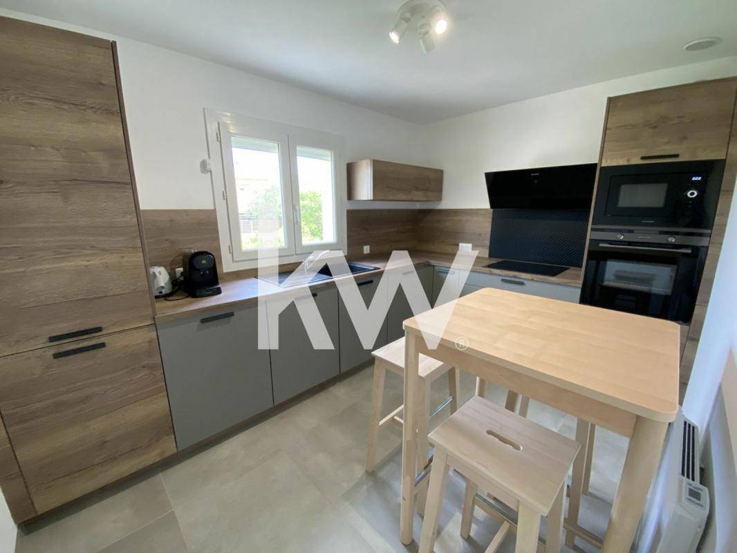 Image de l'annonce VENTE d'une maison de 6 pièces à…
