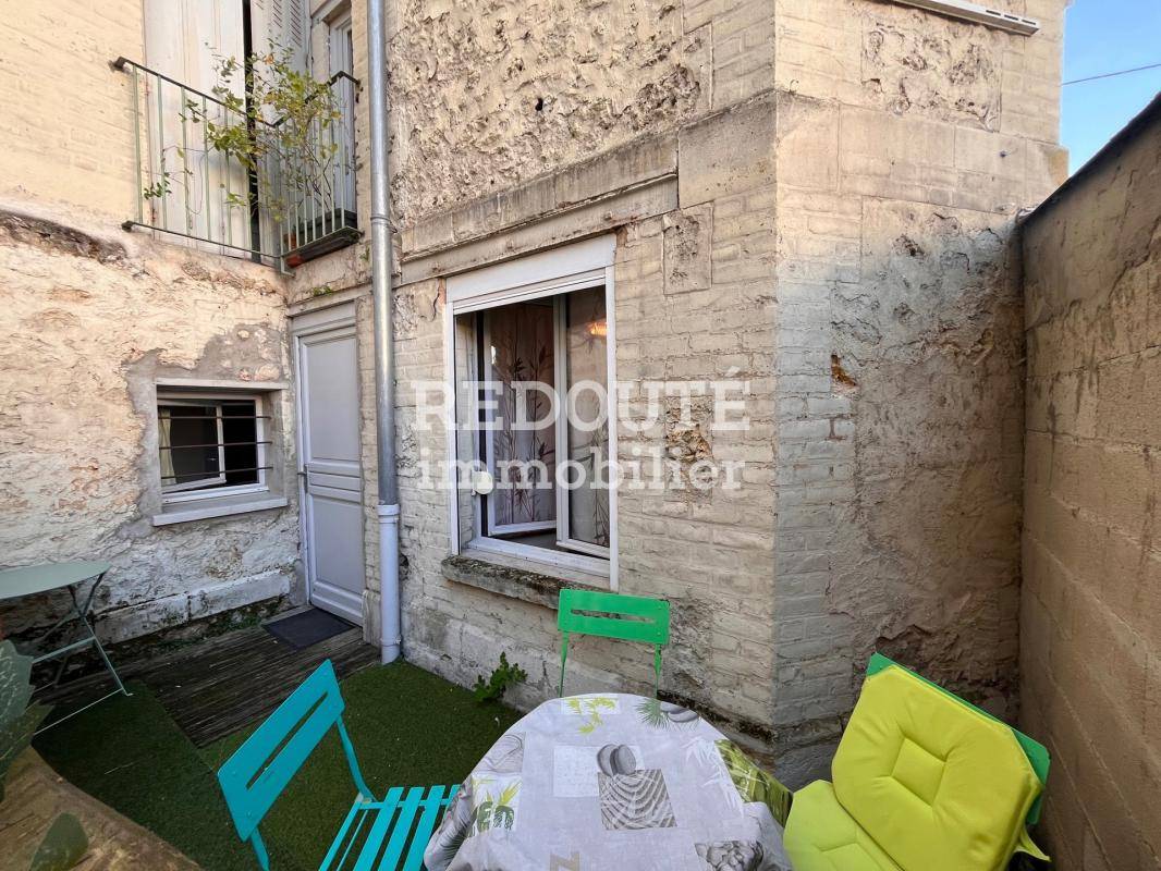 Image de l'annonce A VENDRE - STUDIO - QUARTIER MADAGASCAR