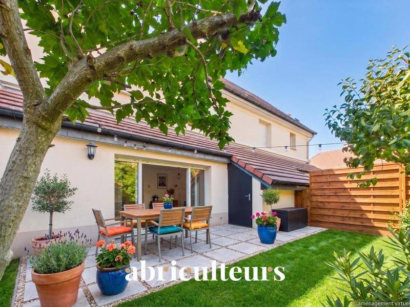 Image de l'annonce À Gennevilliers, maison familiale avec jardin, terrasse,…
