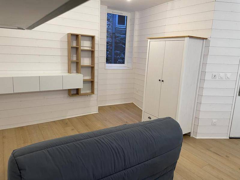 Image de l'annonce Studio meublé refait à Neuf