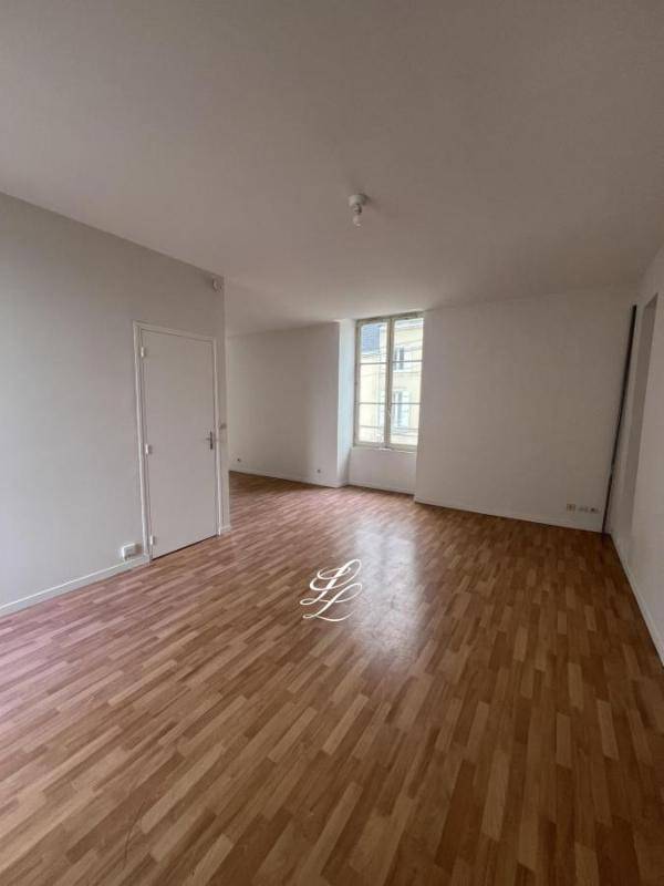 Image de l'annonce LOCATION GRAND T1 MONTOISE