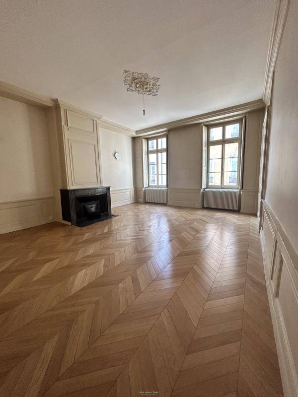 Image de l'annonce F2 - 97m² - Rue du Plat…
