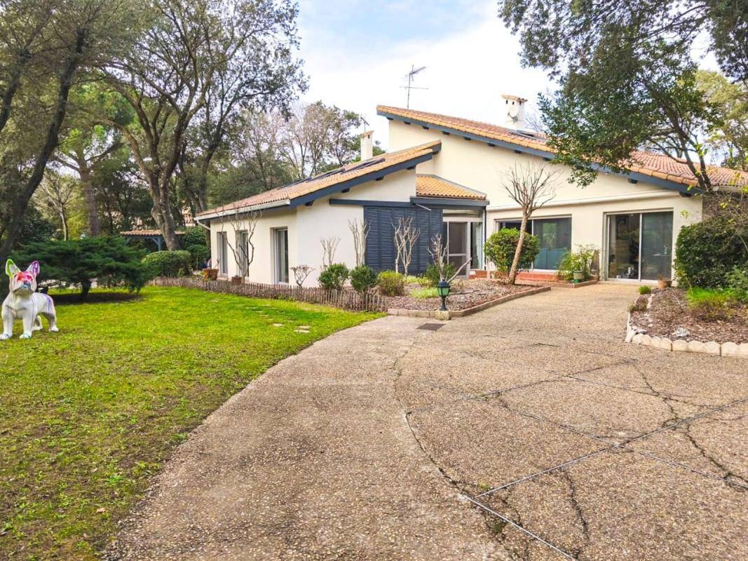 Image de l'annonce Villa 6 pièces | 276m2 | Saint…