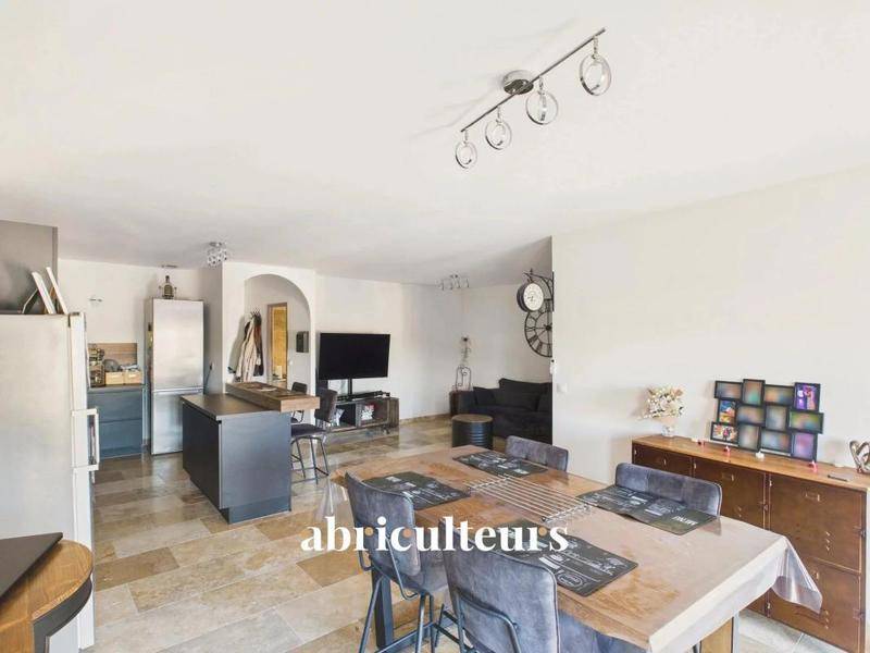 Image de l'annonce GRANS (13450) - appartement T3/4 rénové de…