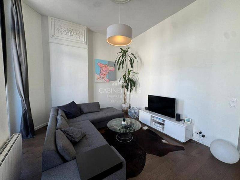 Image de l'annonce A LOUER INCROYABLE T2 -70m² TOUT EQUIPE