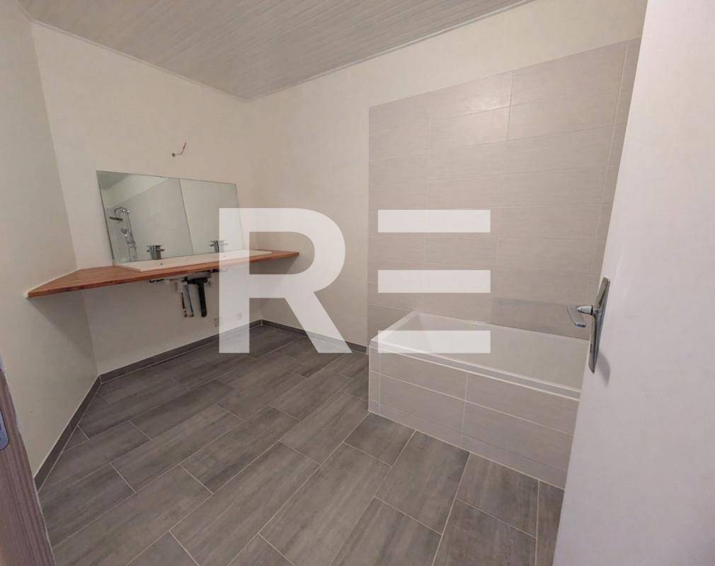 Image de l'annonce Maison à vendre 145m² à MONTPEZAT
