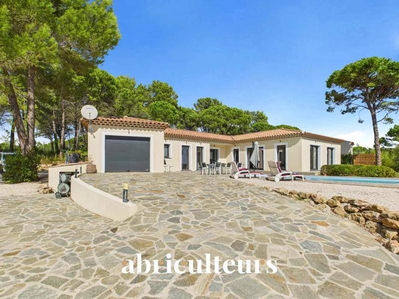Image de l'annonce Jolie villa contemporaine/vue panoramique en vente à…