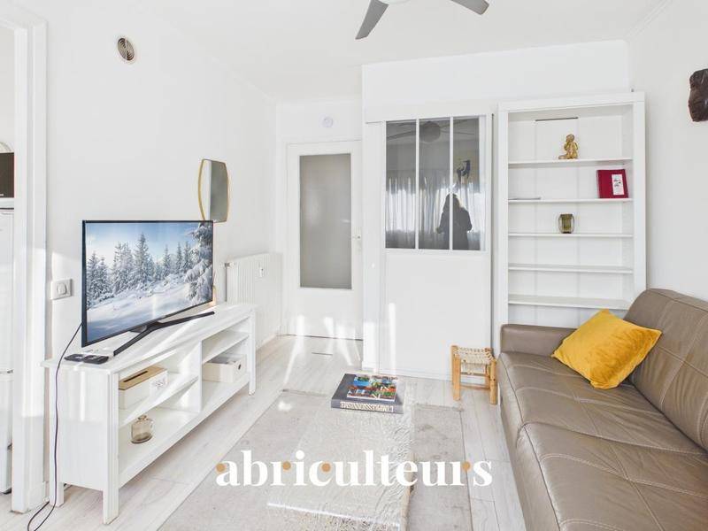 Image de l'annonce Charmant 2 pièces rénové de 27 m²…