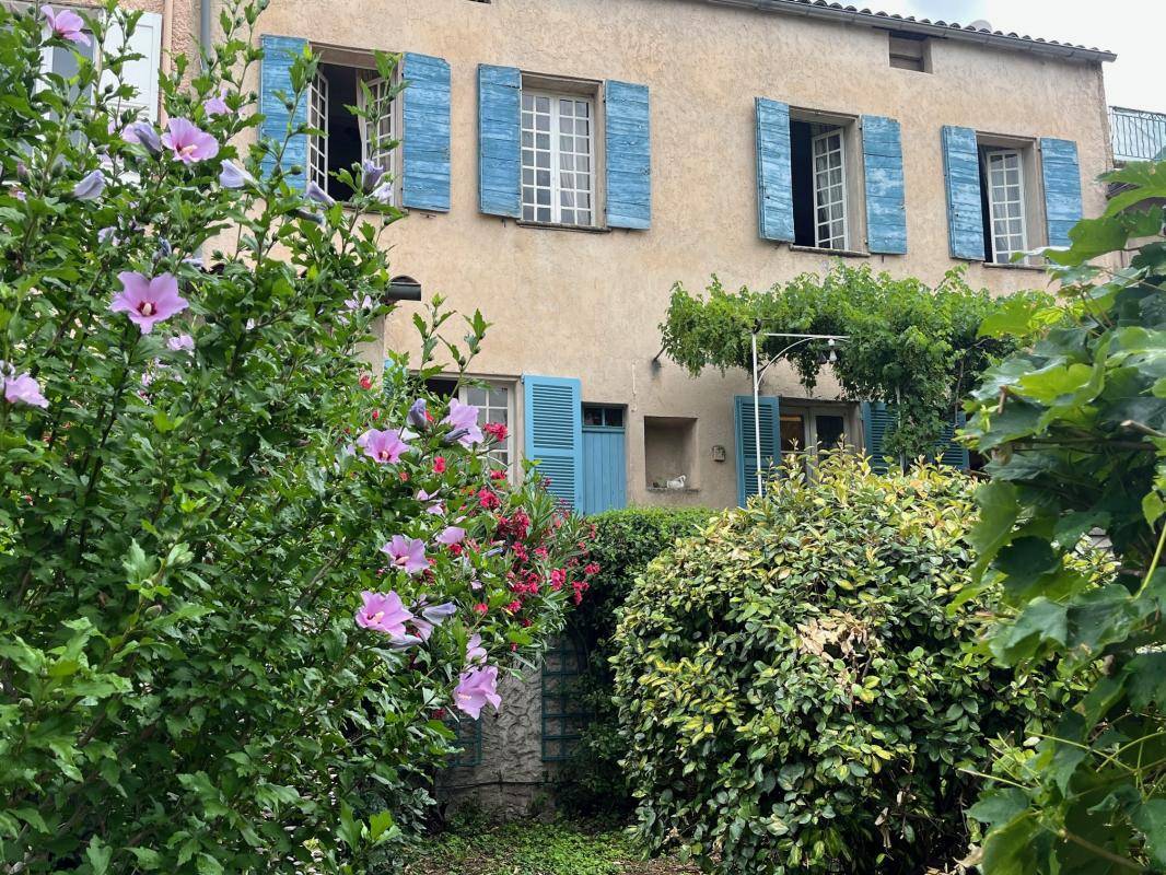 Image de l'annonce Maison de Maître avec jardin vue sur…