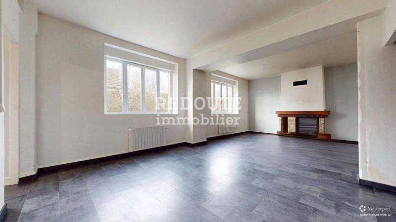 Image de l'annonce AGUILCOURT- MAISON DE TYPE 6 AVEC JARDIN