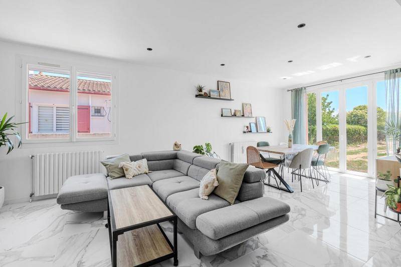 Image de l'annonce Maison Plain-Pied de 91 m² avec Terrain…