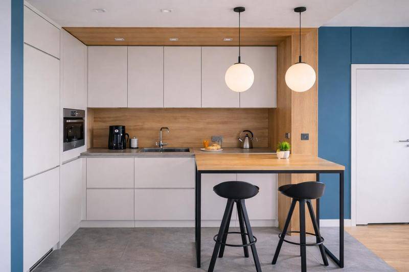 Image de l'annonce STUDIO LUMINEUX avec BALCON – À 10…