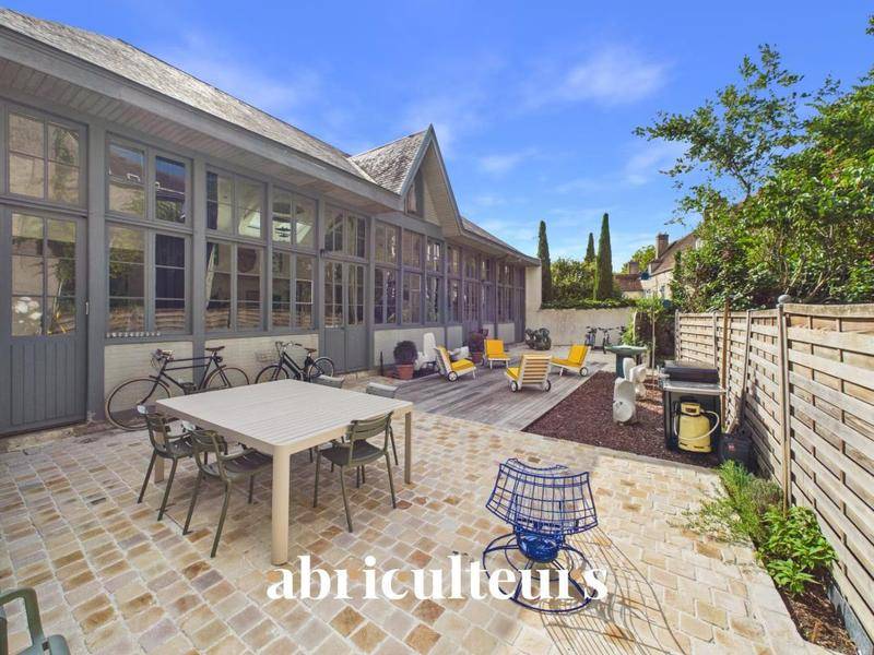 Image de l'annonce Maison de caractère 250 m² au calme…