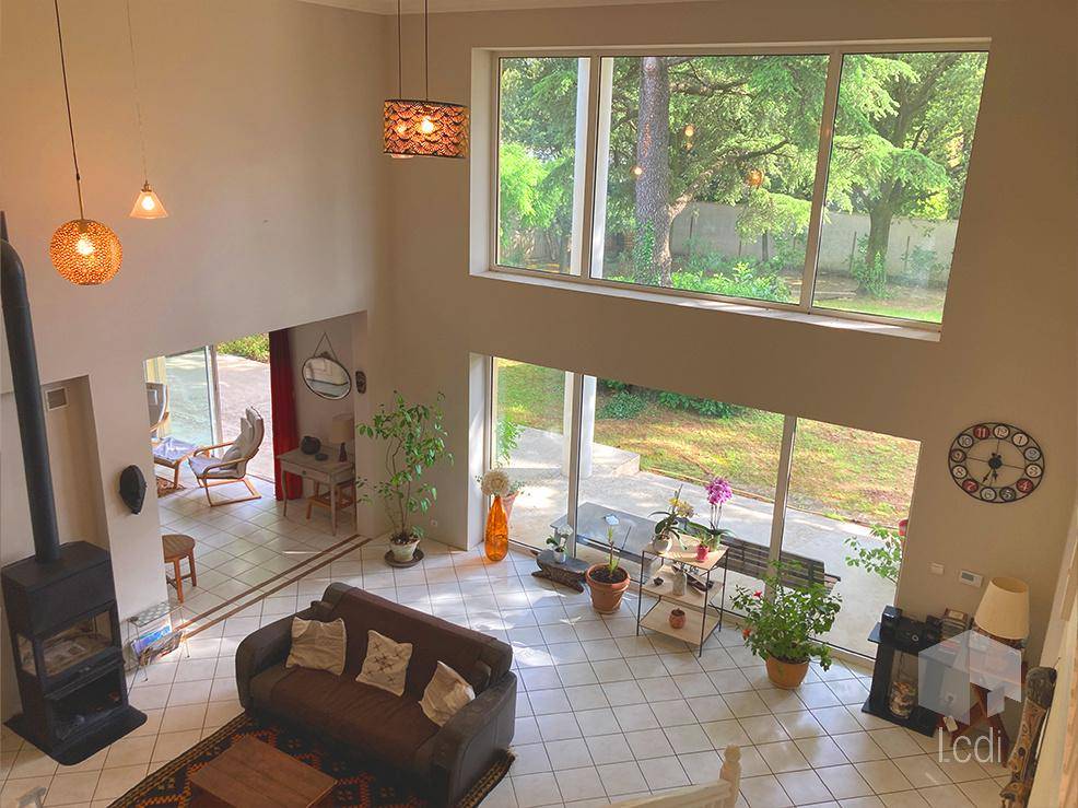 Image de l'annonce MONTELIMAR, maison 250 m2 avec piscine