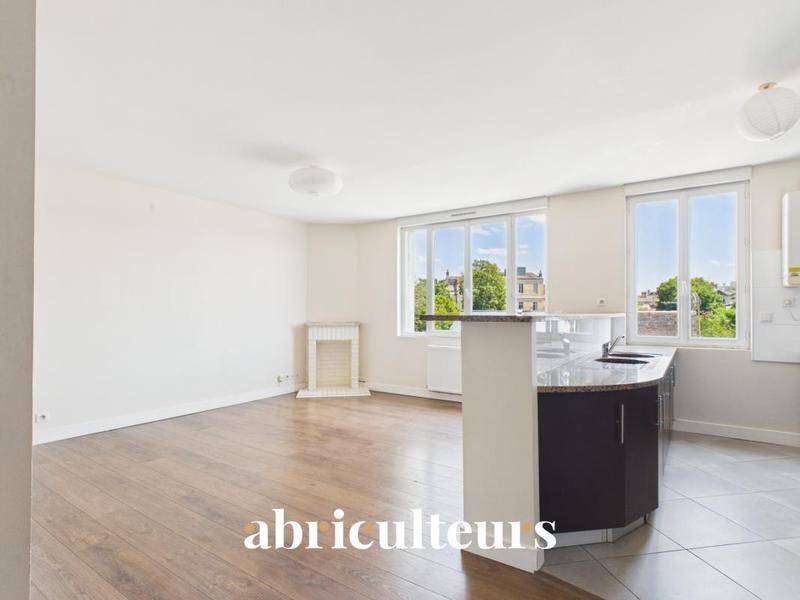 Image de l'annonce Appartement hyper lumineux en vente à Bordeaux…