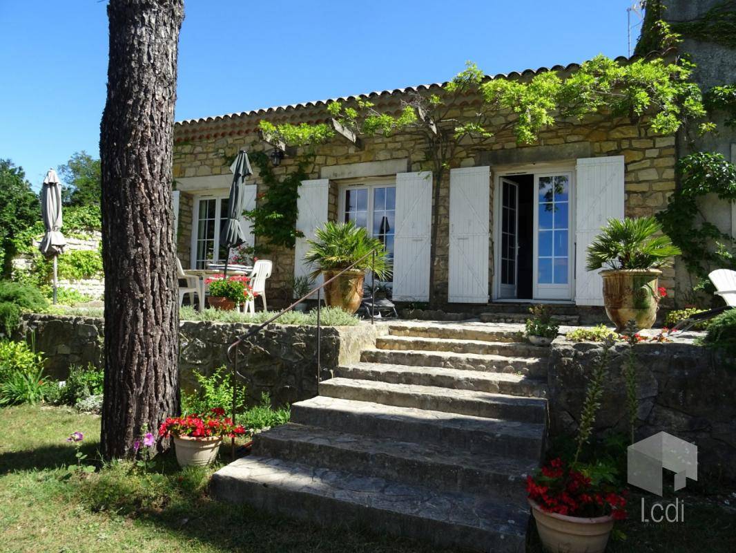 Image de l'annonce Secteur Châteauneuf, maison 170 m2 avec piscine
