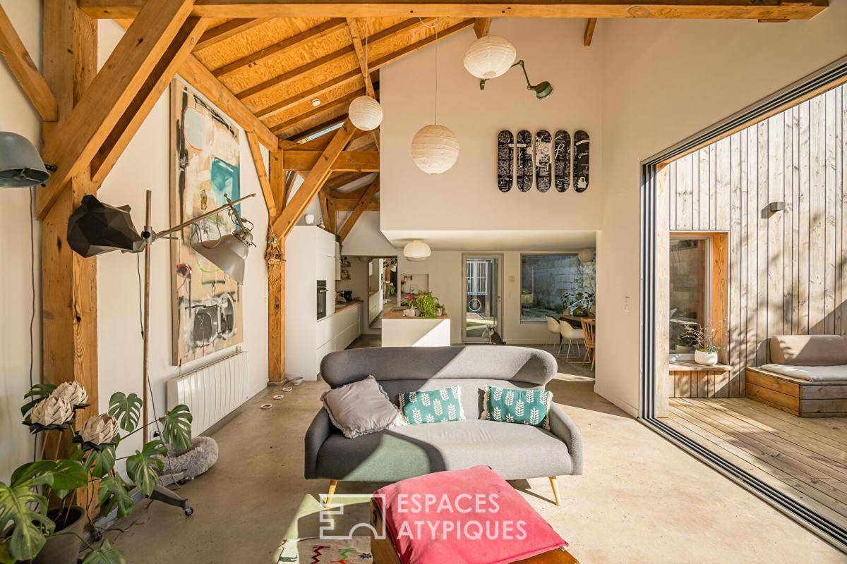 Image de l'annonce Hangar réhabilité en loft avec extérieur proche…