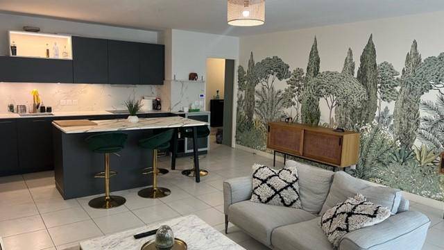 Image de l'annonce T4 meublé · 90.66 m² · Bordeaux