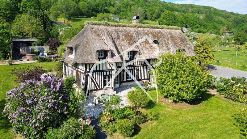 Image de l'annonce Ensemble de deux chaumières de 160m² et…