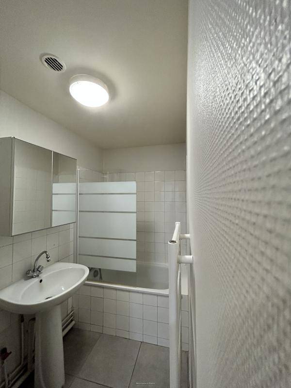 Image de l'annonce F1 - 31.84 m² - Rue du…