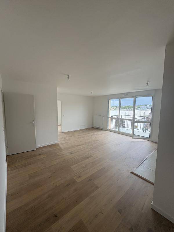 Image de l'annonce 4 PIECES EN DERNIER ETAGE AVEC BALCON
