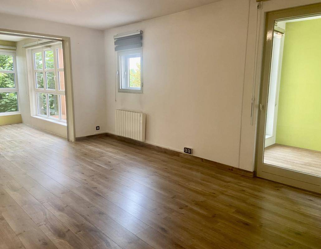 Image de l'annonce A VENDRE A 2MN DU CENTRE ET…