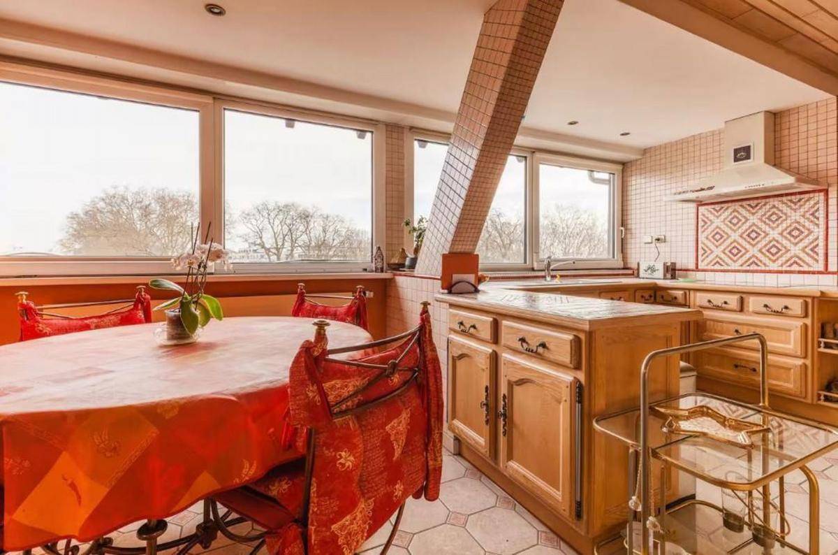Image de l'annonce À Vendre – Appartement de Prestige face…