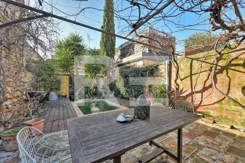 Image de l'annonce Maion de charme avec patio végétalisé, bassin…