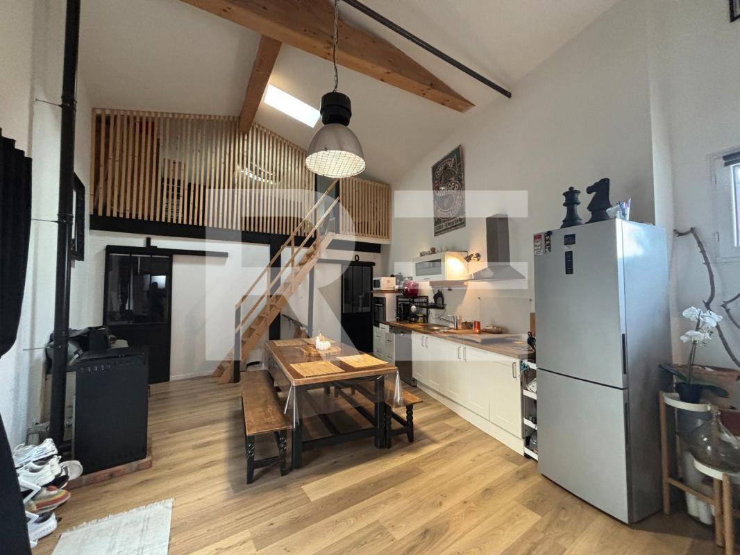 Image de l'annonce Au cœur du village de Nages-et-Solorgues, cette…