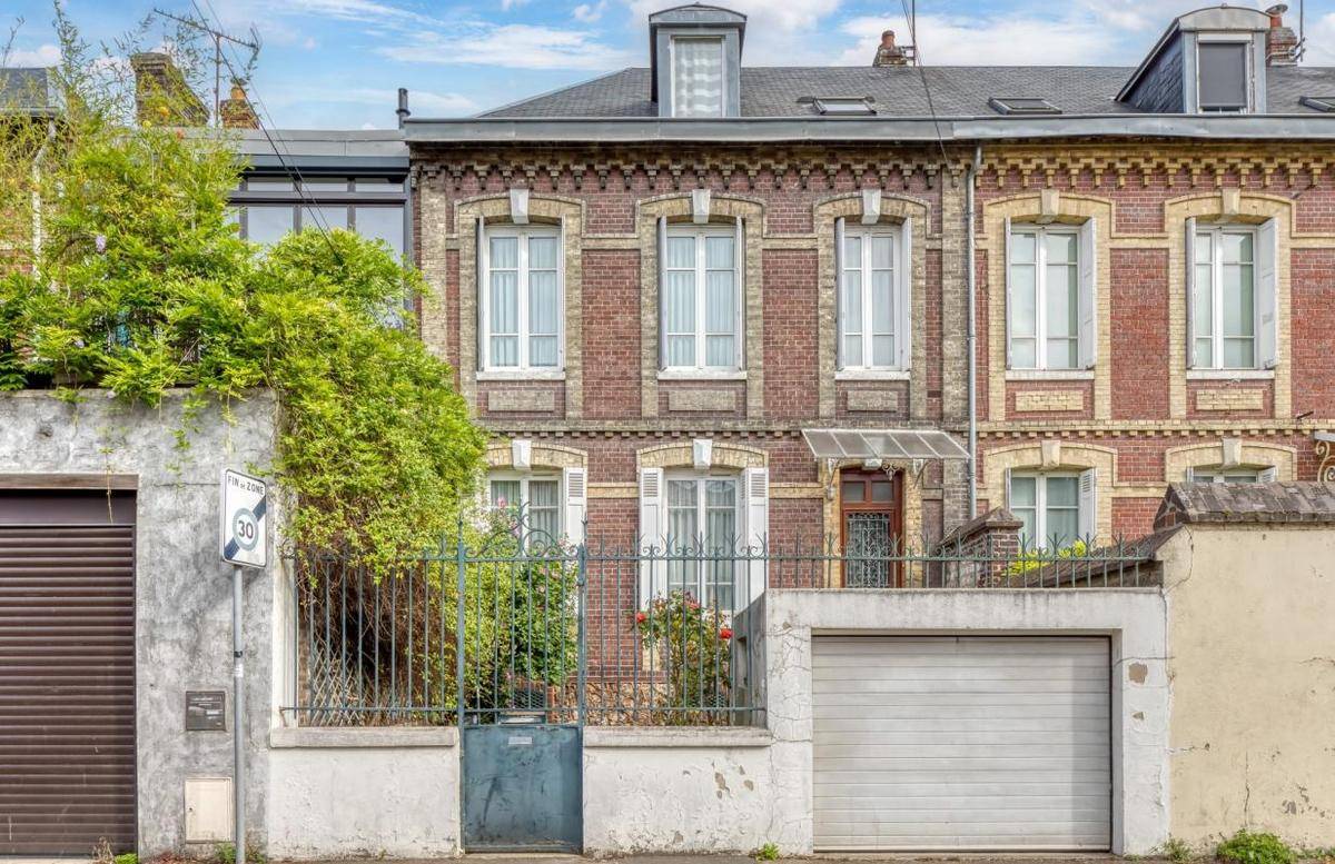 Image de l'annonce Maison 6 pièces | 165m²