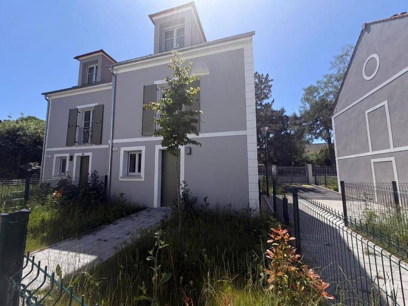 Image de l'annonce LIVRÉ MAISON 5/6 PIÈCES AU CALME COMPLET…