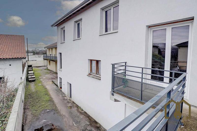 Image de l'annonce Maison à rénover 107m² Carrez 200m² au…