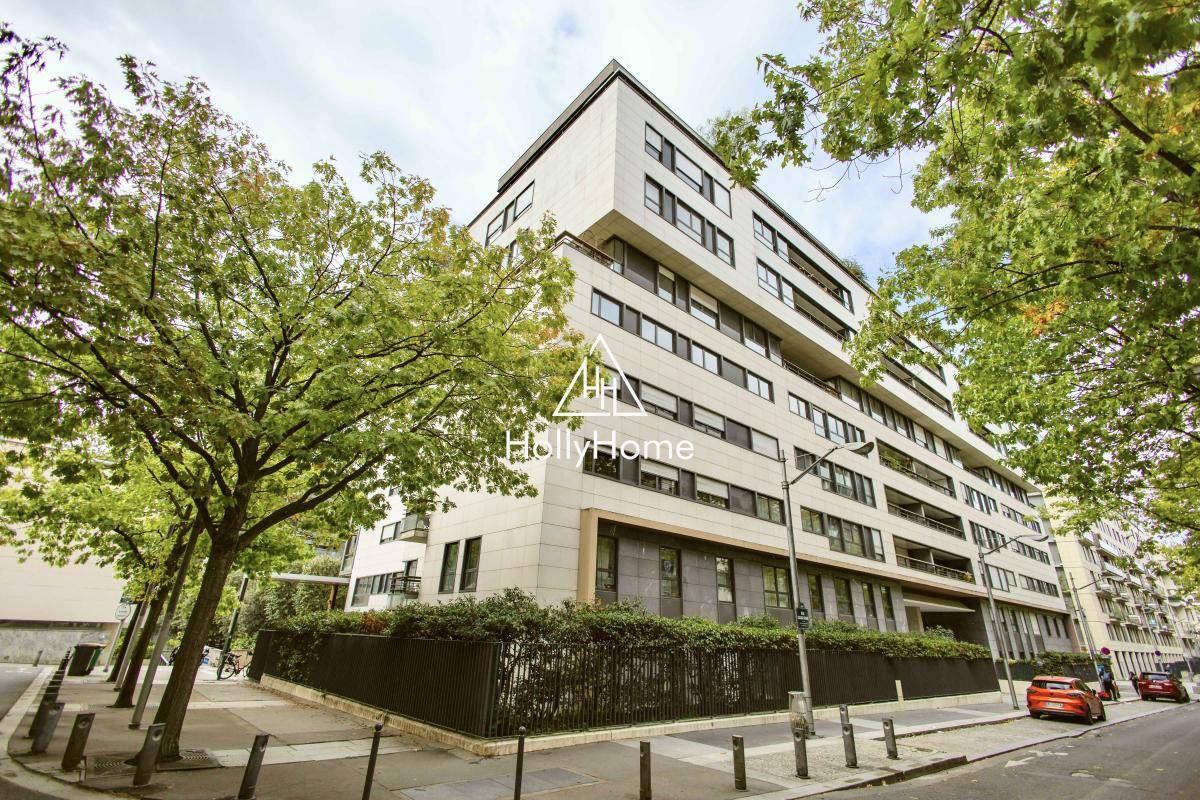 Image de l'annonce Paris XV Appartement de standing T4 avec…
