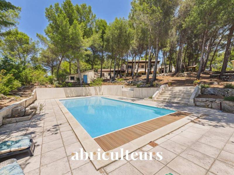 Image de l'annonce Maison d’architecte de 257 m² avec piscine…