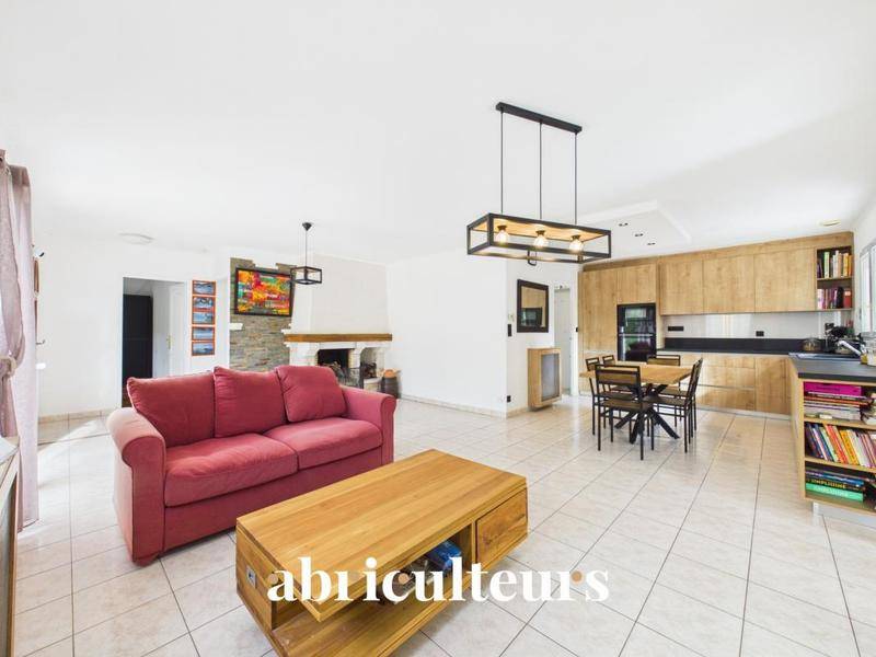 Image de l'annonce Maison de plain-pied de 140 m² -…