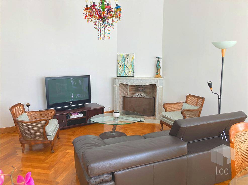 Image de l'annonce MONTÉLIMAR, maison bourgeoise de 295 m2