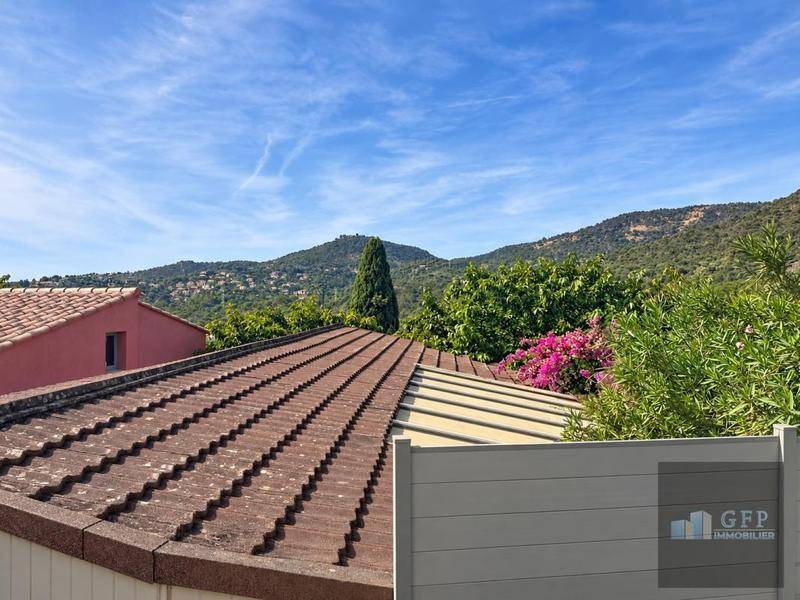 Image de l'annonce Bormes-les-Mimosas – Charmante HLL de 3 pièces…