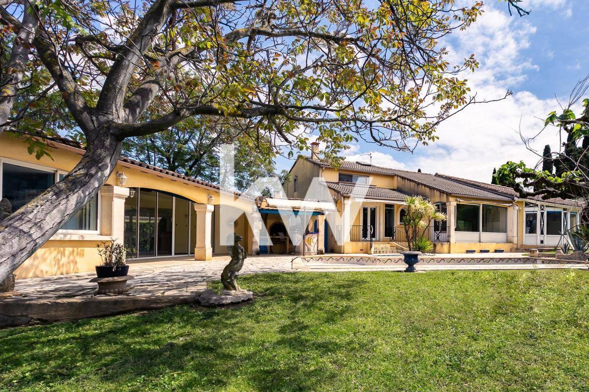 Image de l'annonce VENTE d'une maison de 6 pièces (318…