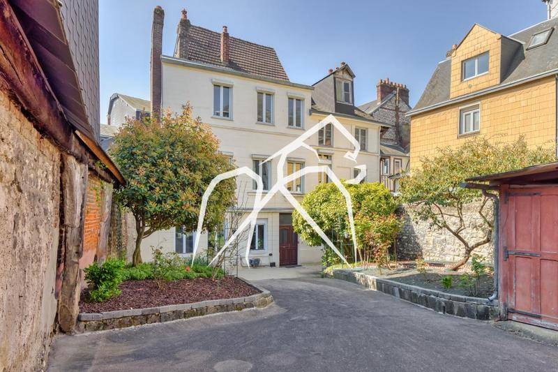 Image de l'annonce Combles à aménager | 3 pièces potentielles…